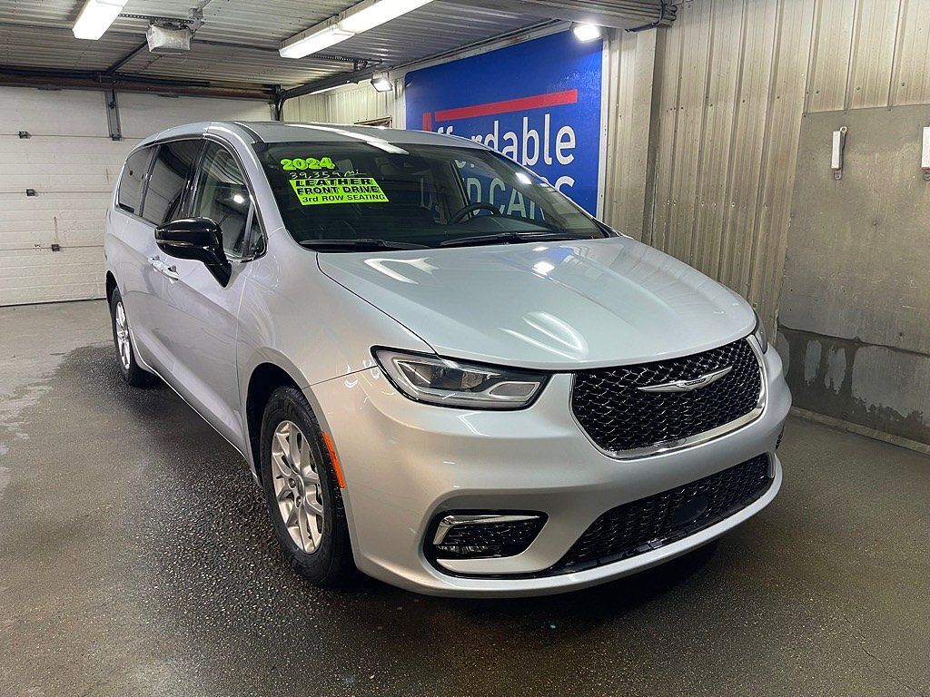 2024 CHRYSLER Pacifica