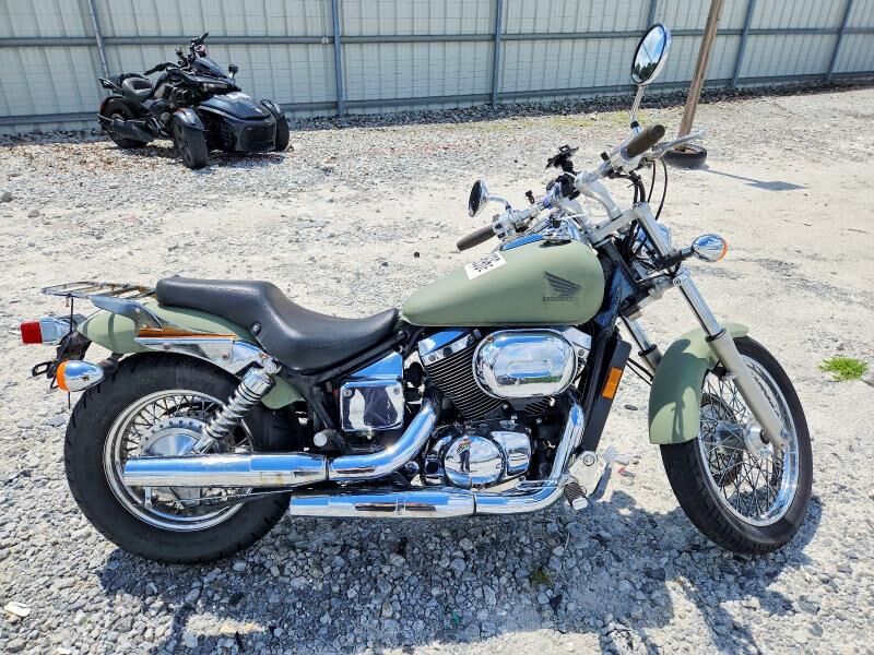 2002 HONDA VT750