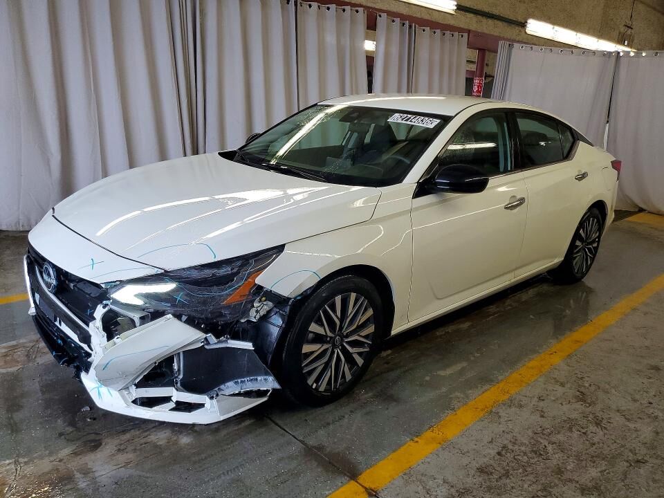 2025 NISSAN Altima