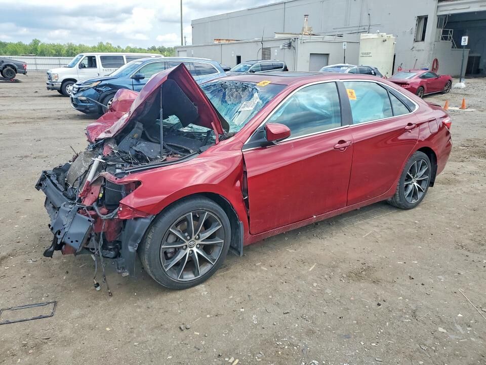 2016 TOYOTA Camry
