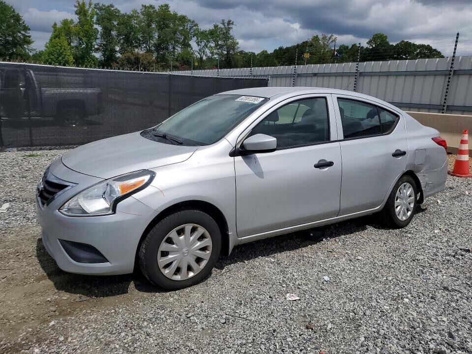 2019 NISSAN Versa