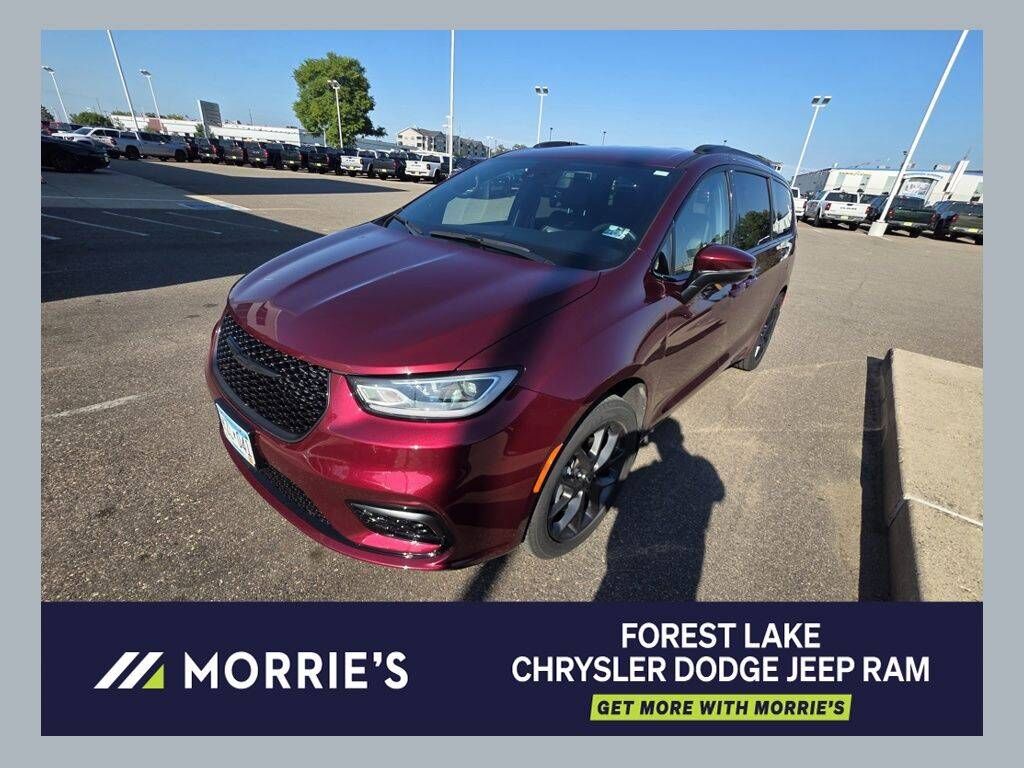 2023 CHRYSLER Pacifica