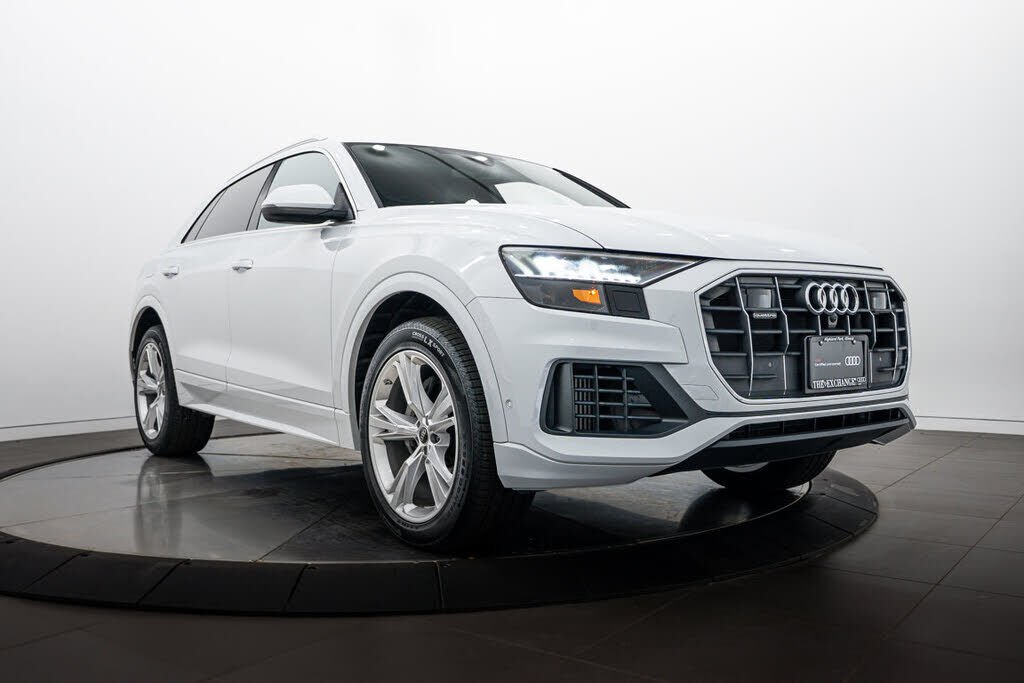 2023 AUDI Q8
