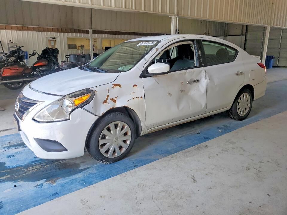 2018 NISSAN Versa