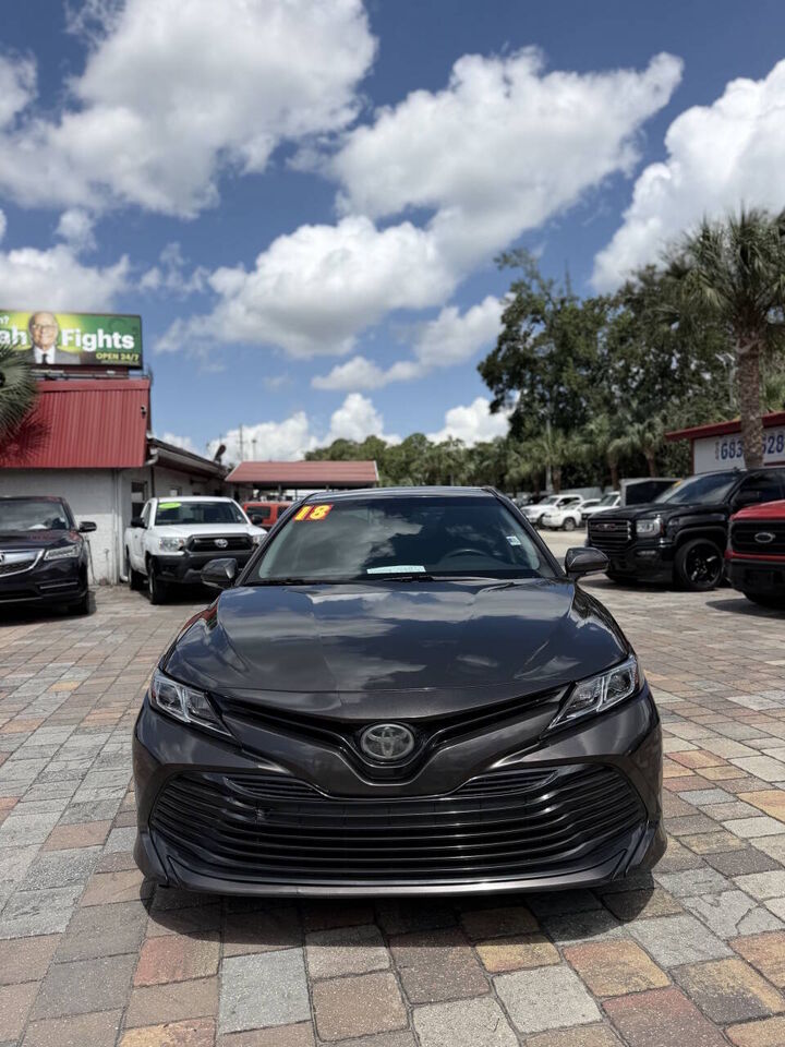 2018 TOYOTA Camry