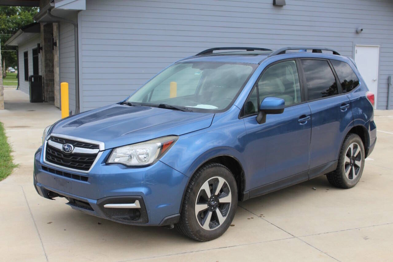2017 SUBARU Forester