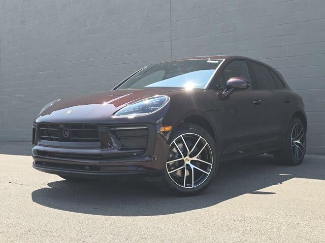 2026 PORSCHE Macan