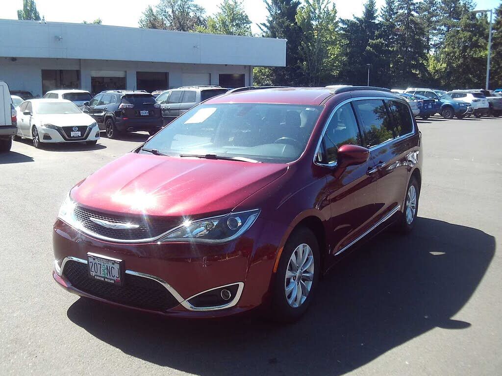 2017 CHRYSLER Pacifica