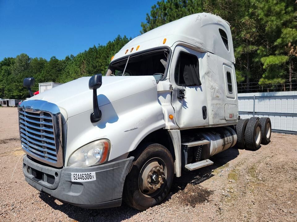 2014 FREIGHTLINER Cascadia