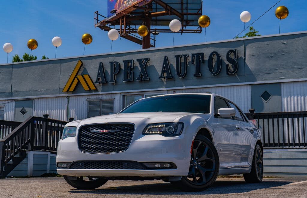 2021 CHRYSLER 300