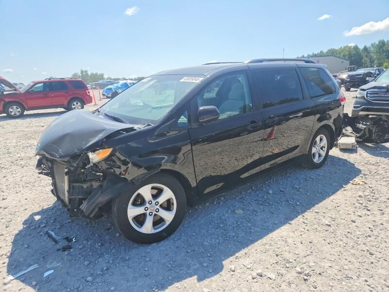 2012 TOYOTA Sienna
