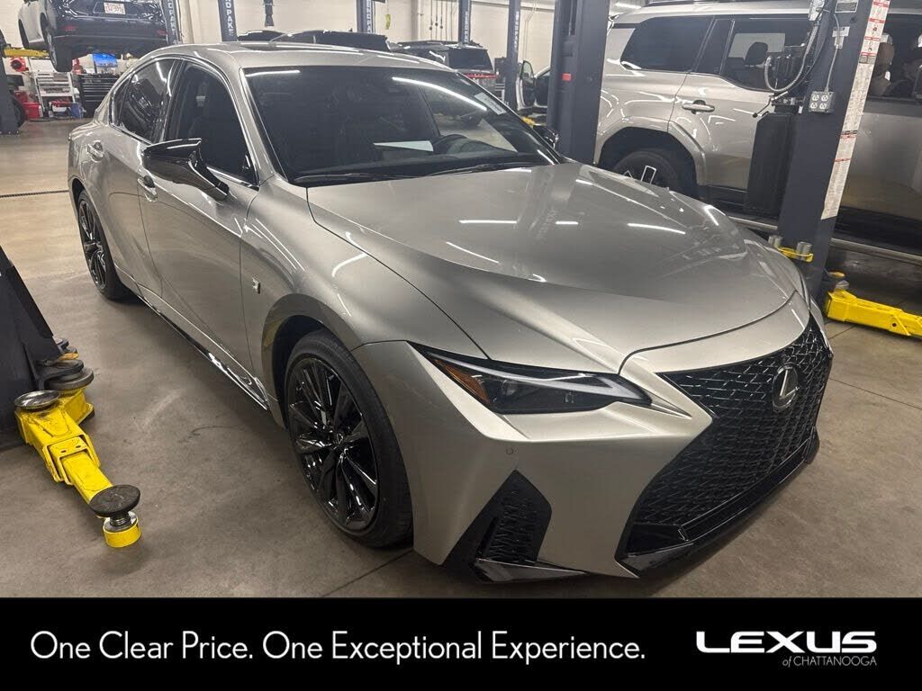 2023 LEXUS IS