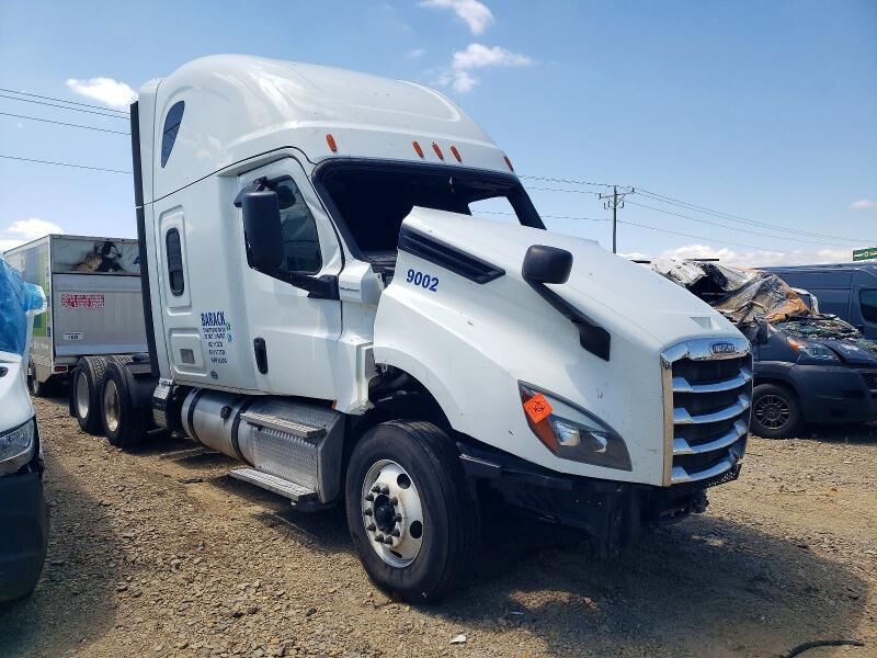 2019 FREIGHTLINER New Cascadia 126" Sleepercab
