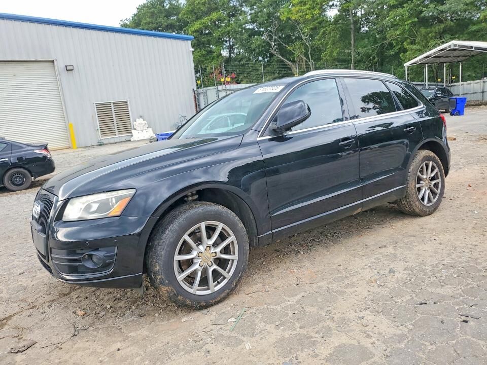 2011 AUDI Q5