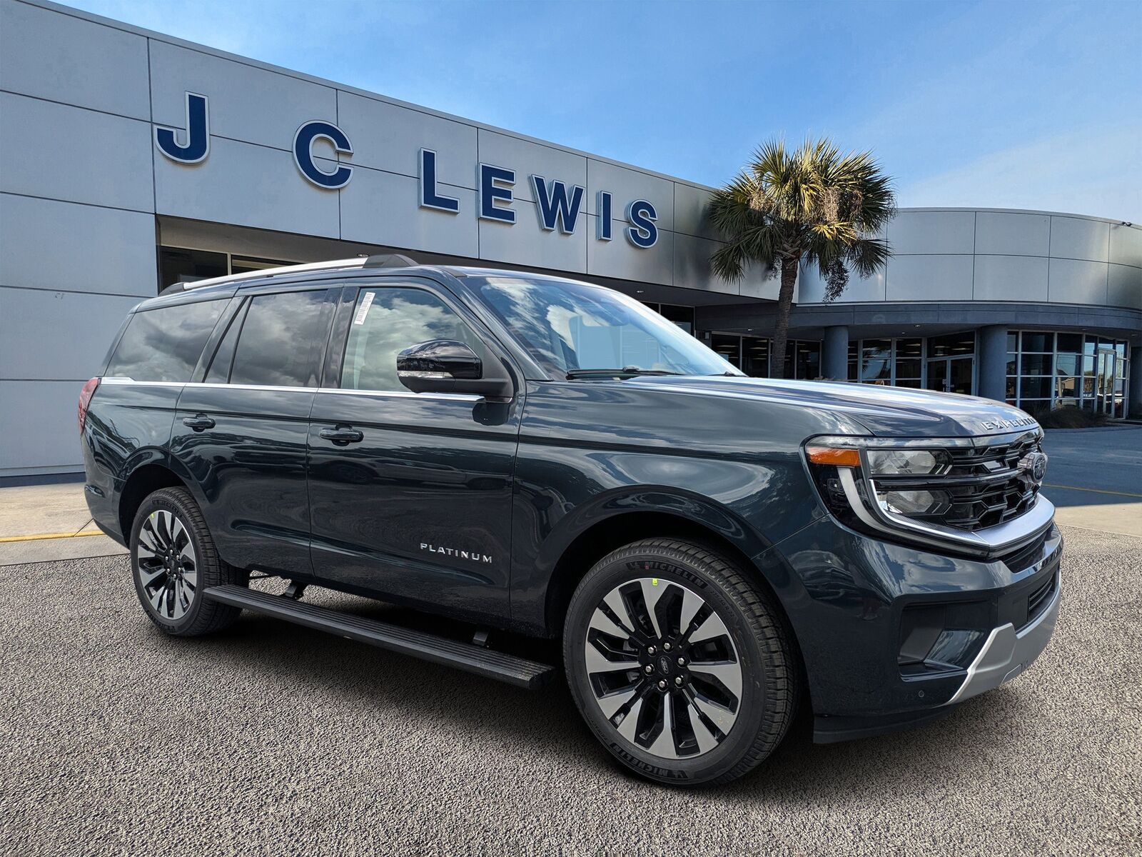 2026 FORD Expedition