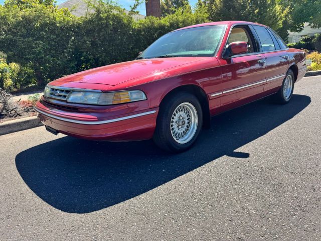 1997 FORD Crown Victoria