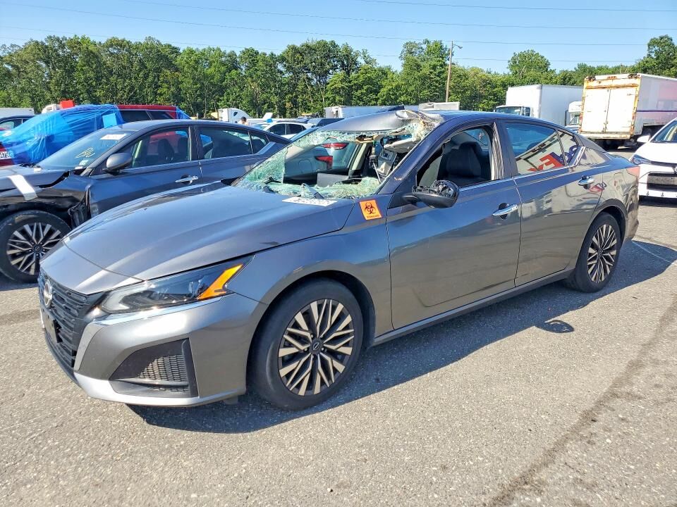 2023 NISSAN Altima