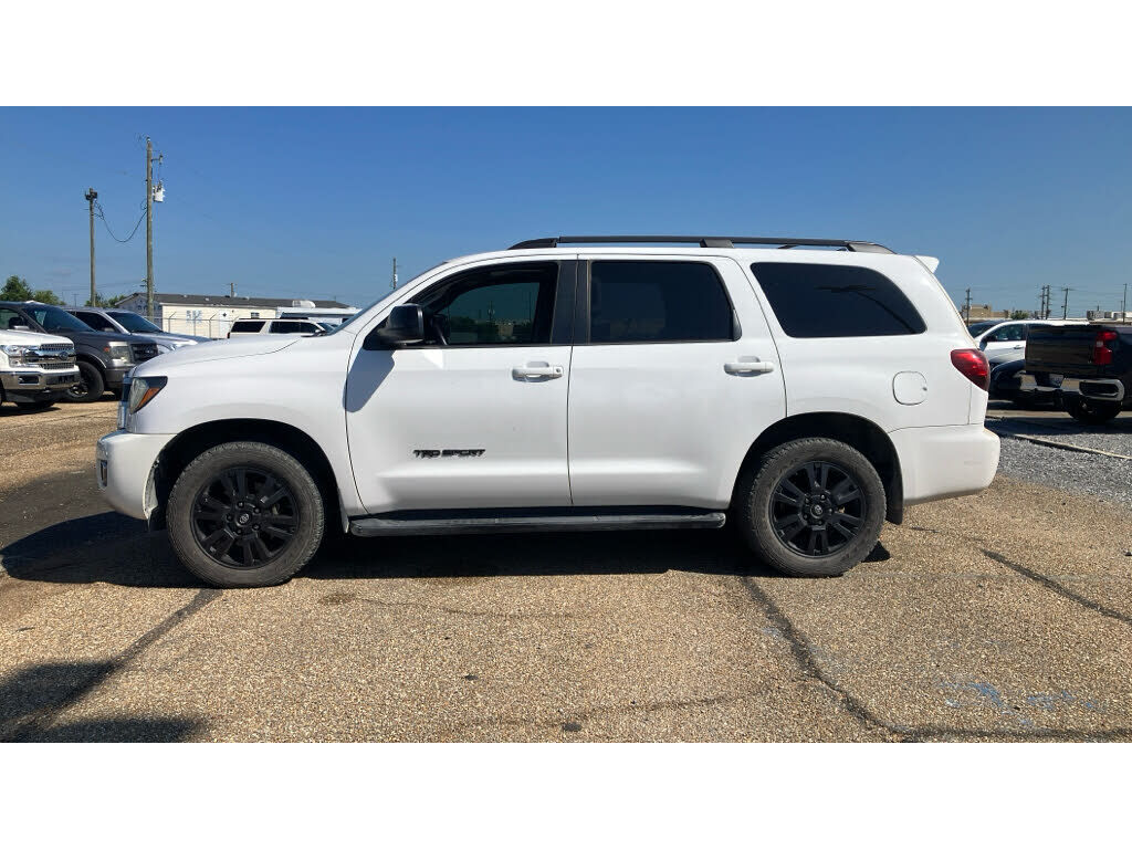 2018 TOYOTA Sequoia
