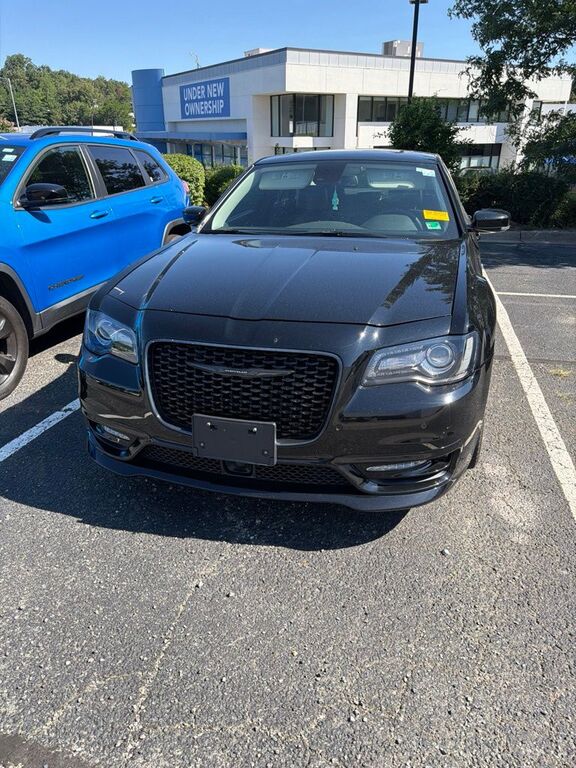 2023 CHRYSLER 300