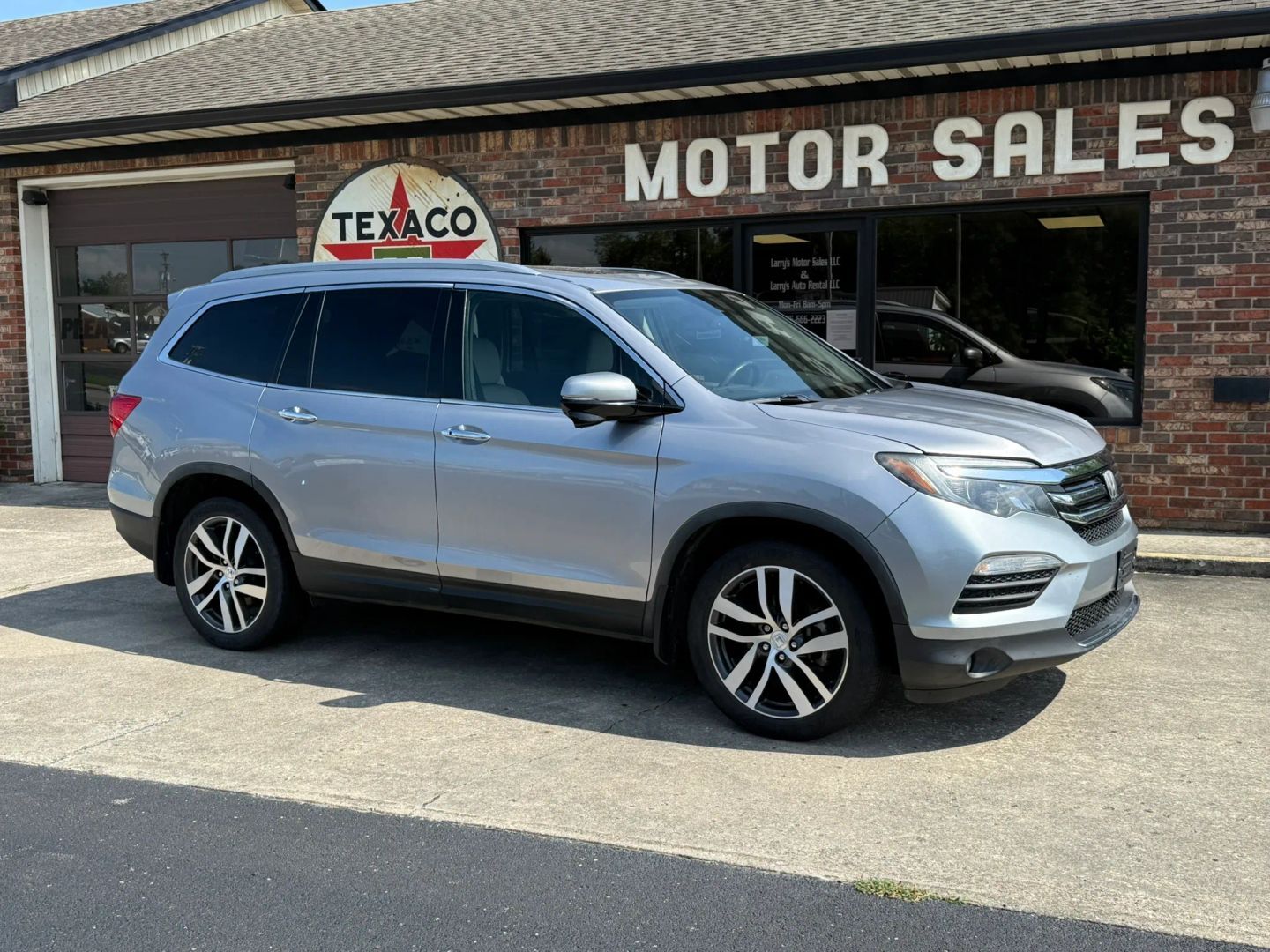 2017 HONDA Pilot