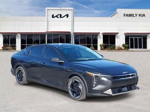 2025 KIA K4