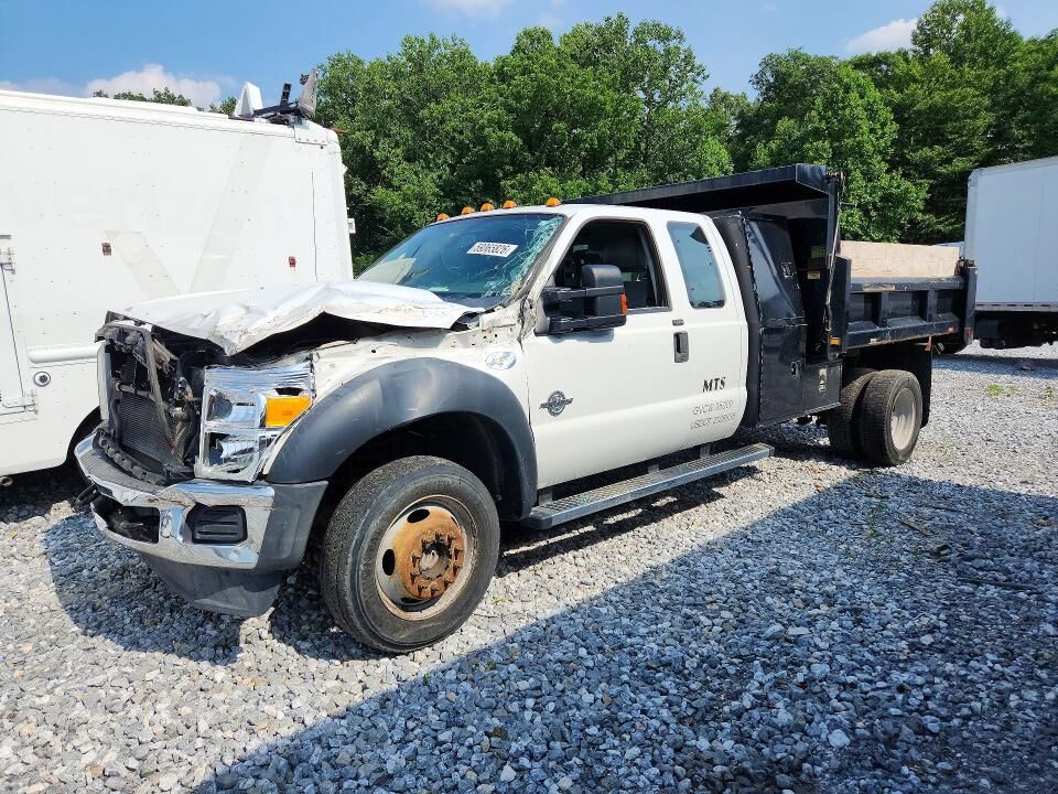 2015 FORD F-550