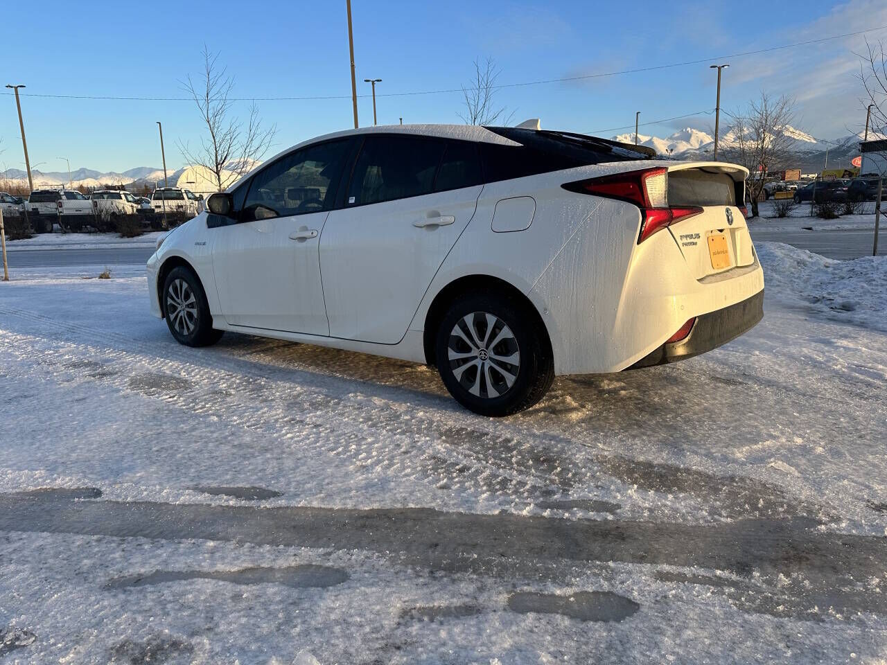 2019 TOYOTA PRIUS