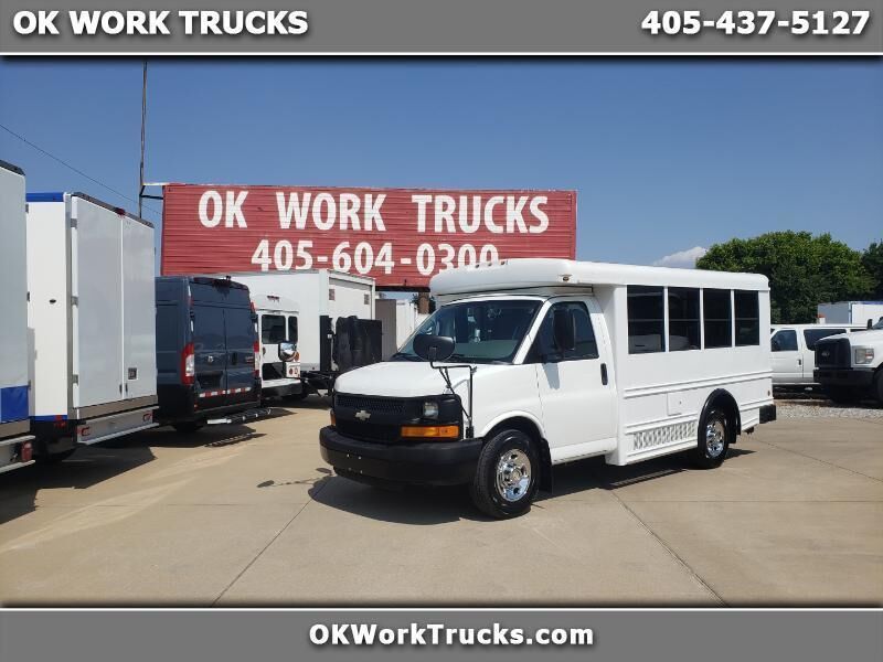2011 CHEVROLET Express