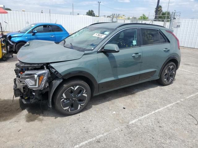2023 KIA Niro