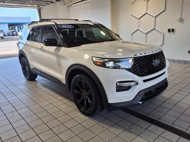 2021 FORD Explorer