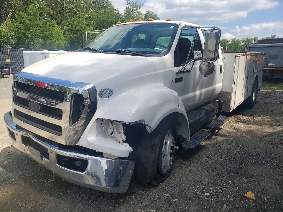 2009 FORD F-650