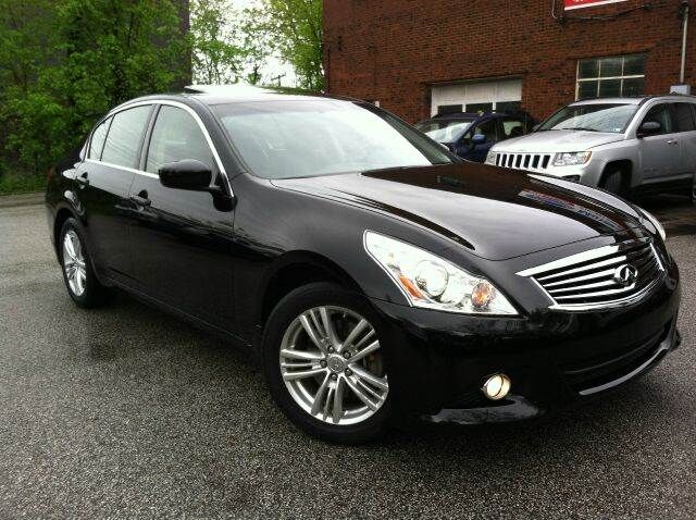 2012 INFINITI G37