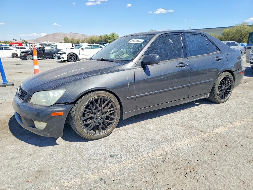 2002 LEXUS IS