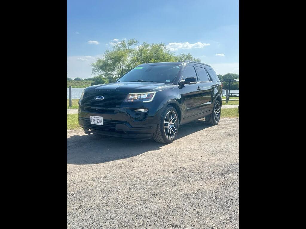 2019 FORD Explorer