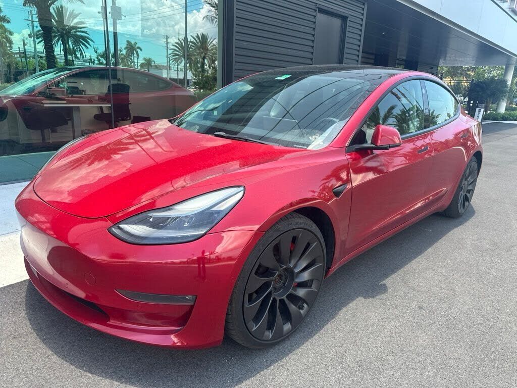 2022 TESLA Model 3