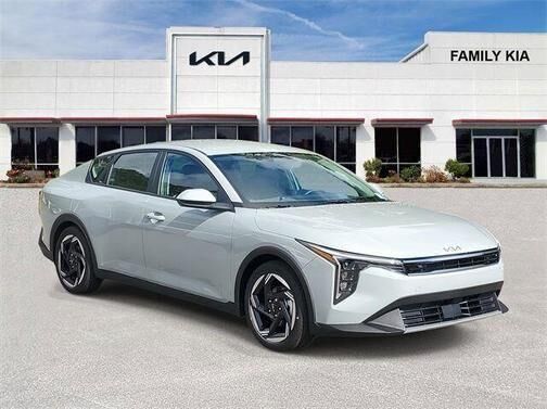 2025 KIA K4