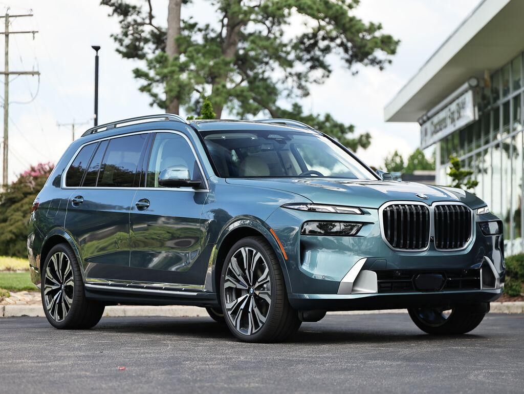 2027 BMW X7