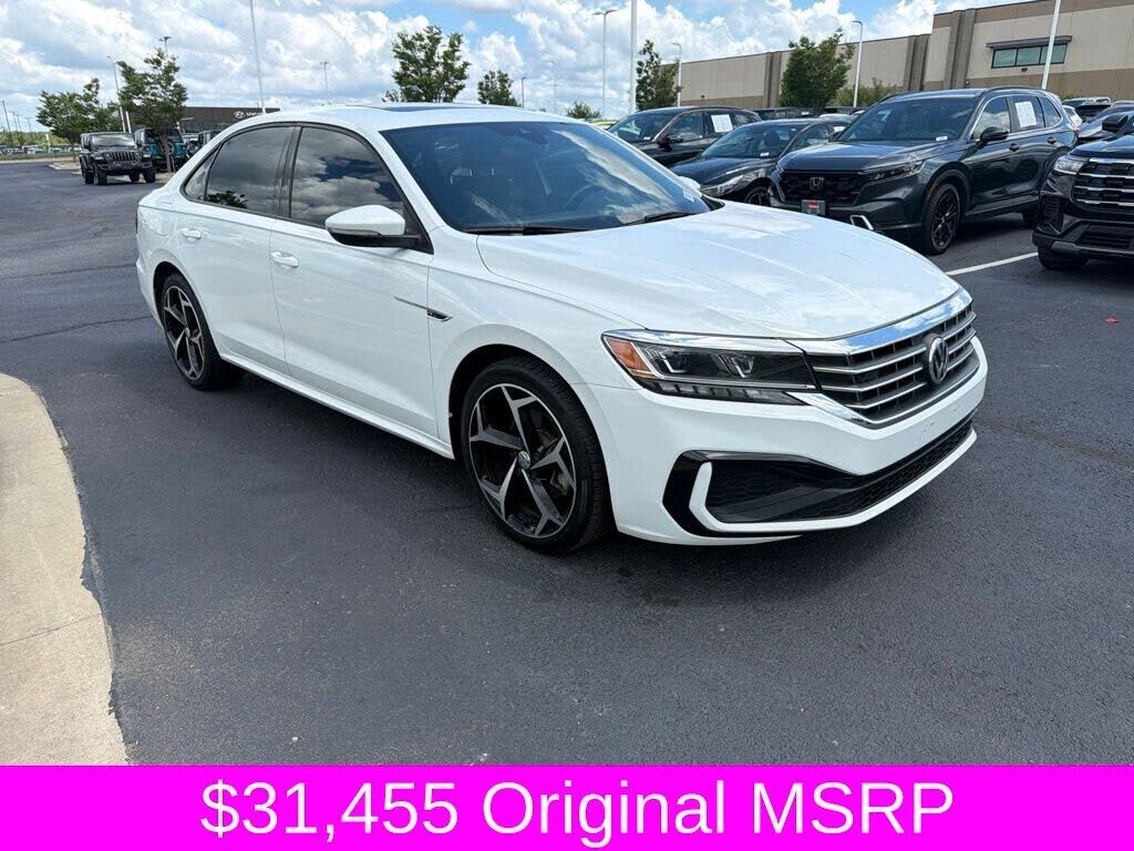2021 VOLKSWAGEN Passat