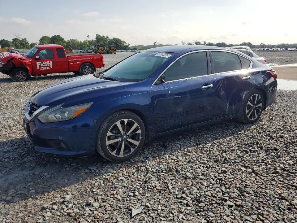 2017 NISSAN Altima