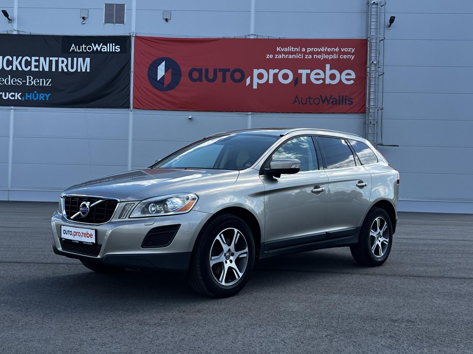 2013 VOLVO XC60