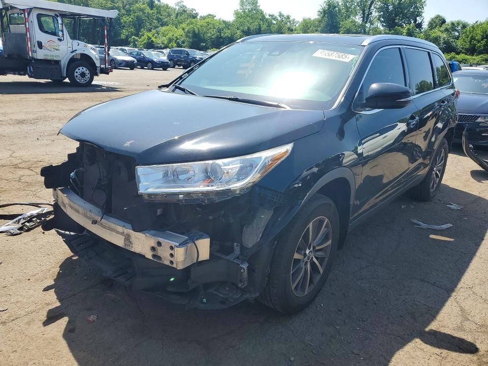 2019 TOYOTA Highlander