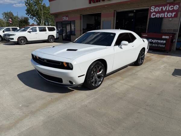 2017 DODGE Challenger