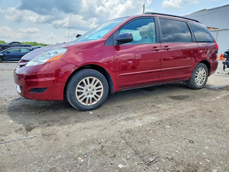 2009 TOYOTA Sienna