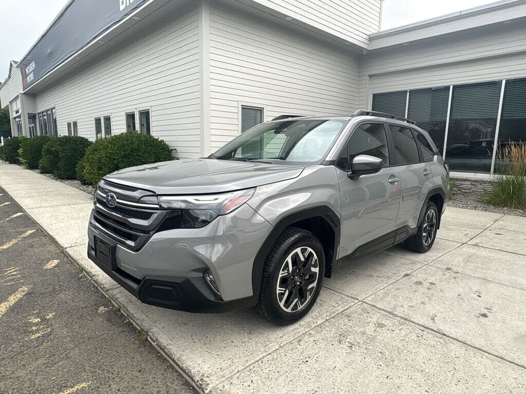 2025 SUBARU Forester