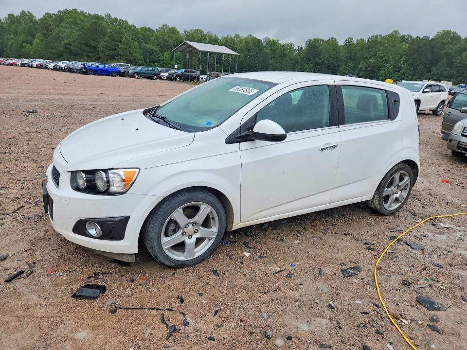 2015 CHEVROLET Sonic