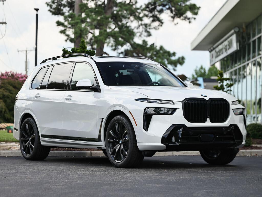 2027 BMW X7