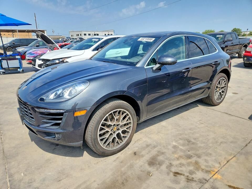 2017 PORSCHE Macan