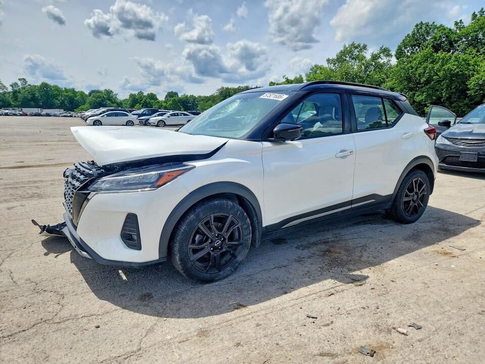 2023 NISSAN Kicks