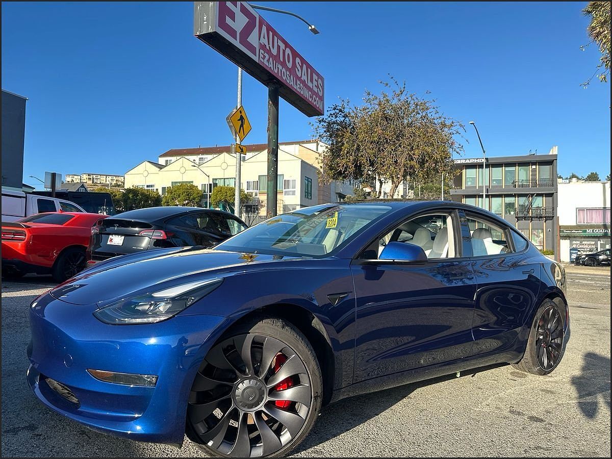 2023 TESLA Model 3