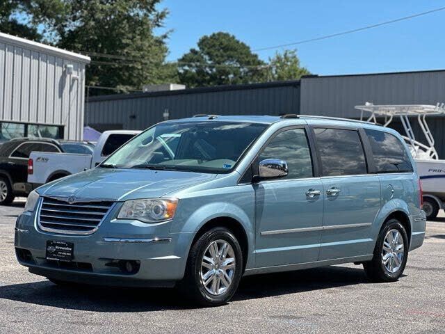 2010 CHRYSLER Town and Country